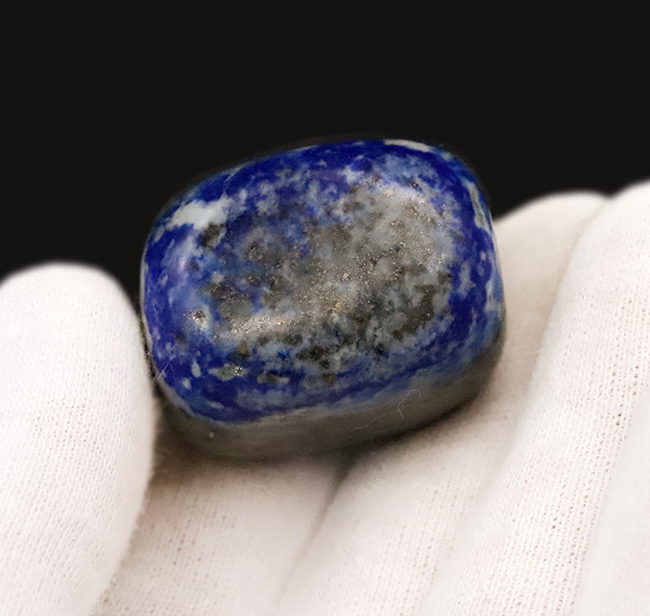 夜空に浮かぶ星々! 紀元前にまでさかのぼる、非常に古い歴史を持つ半貴石、ラピスラズリ(Lapis lazuli)のカボション(その3)
