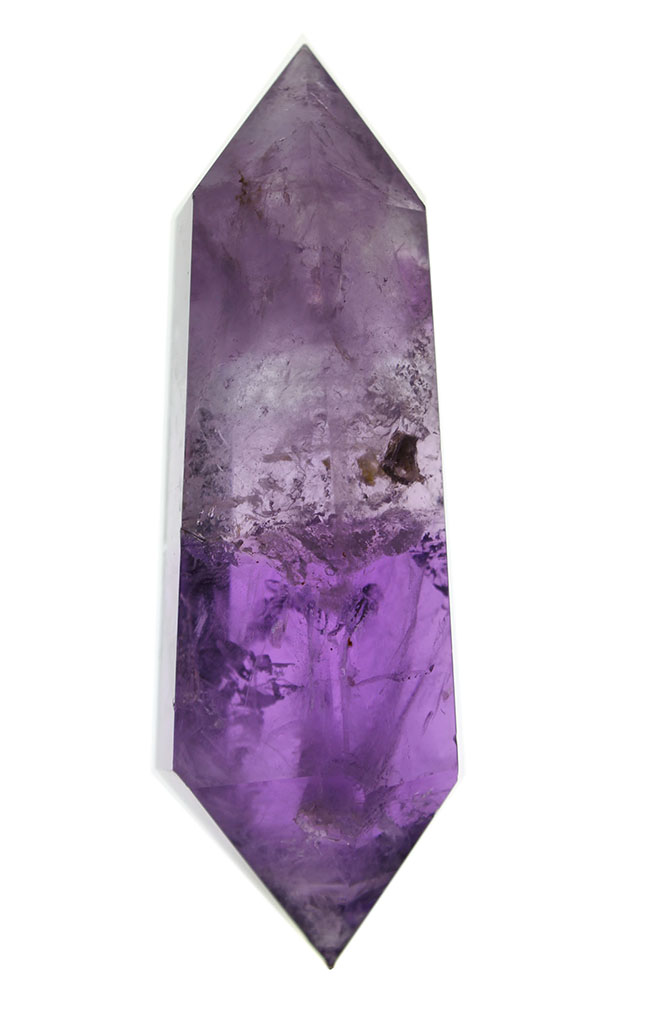 どこから見てもパープルに染まったアメシスト(Amethyst )。その名もラベンダーアメシスト。(その1)