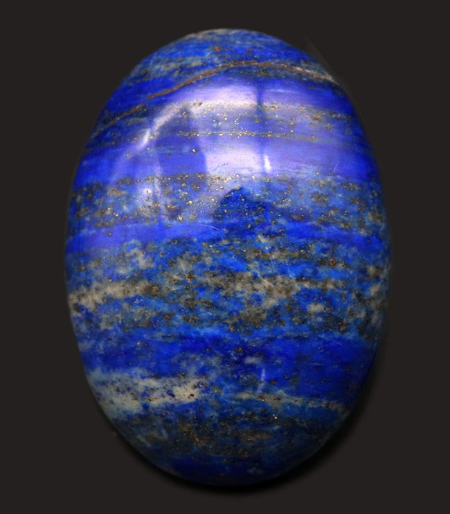 世界的産地アフガニスタンにて採集された、群青色を呈する天然ラピスラズリ（Lapis lazuli）のカボション（磨き石）（その2）