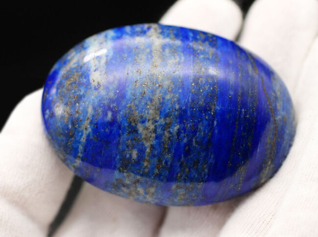 世界的産地アフガニスタンにて採集された、群青色を呈する天然ラピスラズリ（Lapis lazuli）のカボション（磨き石）（その6）