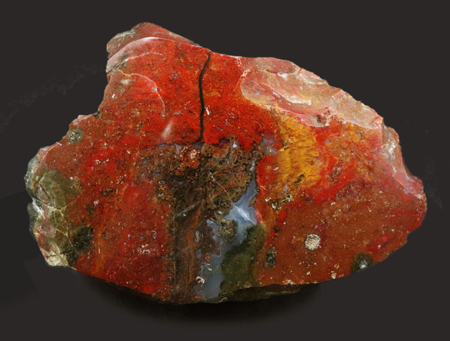 ビッグ!赤、橙、グレイッシュブルー、緑など様々な色を呈するハンガリー産の大型メノウ(Agate)(その2)