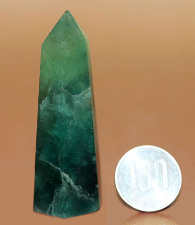 自然の鉱物でありながら”蛍光性”を持つフローライト(fluorite)。フローレッセンスを楽しもう!(その14)