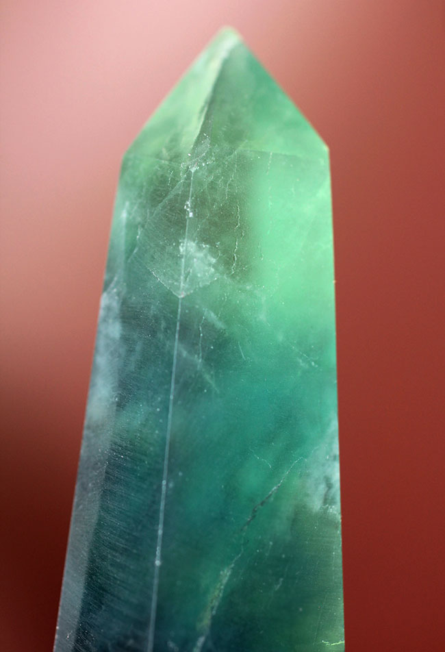 自然の鉱物でありながら”蛍光性”を持つフローライト（fluorite）。フローレッセンスを楽しもう！（その2）