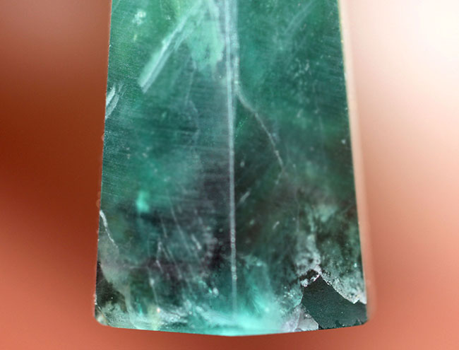 自然の鉱物でありながら”蛍光性”を持つフローライト（fluorite）。フローレッセンスを楽しもう！（その6）