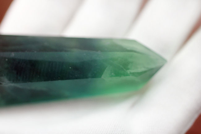 自然の鉱物でありながら”蛍光性”を持つフローライト（fluorite）。フローレッセンスを楽しもう！（その9）