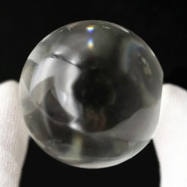 水晶ではございません!完全無色透明のカルサイト(Calcite)のスフィア標本、転がり機能防止!(その1)
