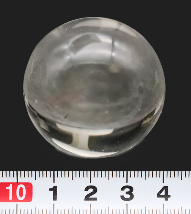 水晶ではございません!完全無色透明のカルサイト(Calcite)のスフィア標本、転がり機能防止!(その5)