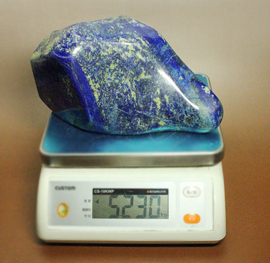 特大!5kgを超える、貴重なラピスラズリの巨大原石。(その16)