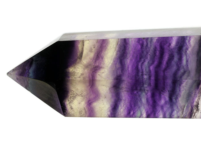 いったい何層になっているのでしょう？紫色を主体とするレインボーフローライト（fluorite）（その6）