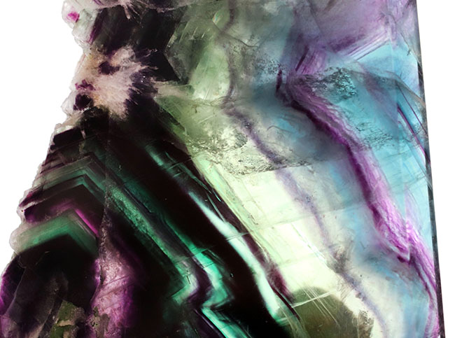 レア!15センチに達するビッグな標本、多彩な色を持つ、貴重なフローライト(Fluorite)。その名もレインボーフローライト(その4)