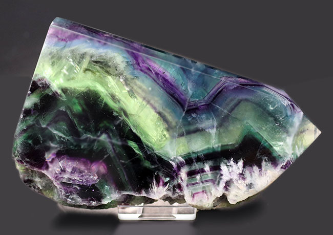 レア!15センチに達するビッグな標本、多彩な色を持つ、貴重なフローライト(Fluorite)。その名もレインボーフローライト(その7)