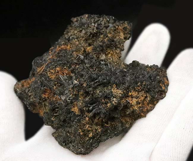 鉱物界の「最強の鉄人」金属界の最高の融点3422度を誇る……山口県産タングステン（Tungsten）鉱石（その2）