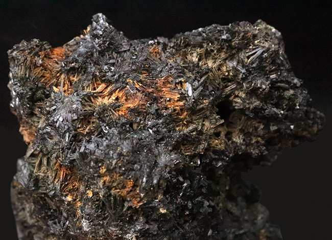 鉱物界の「最強の鉄人」金属界の最高の融点3422度を誇る……山口県産タングステン（Tungsten）鉱石（その3）