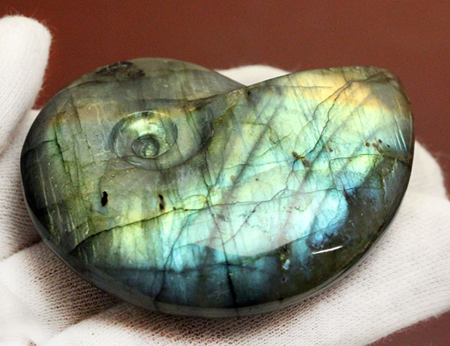 微妙・・・・・。遊び心が試される!?アンモナイト風のラブラドライト(Labradorite)(その8)