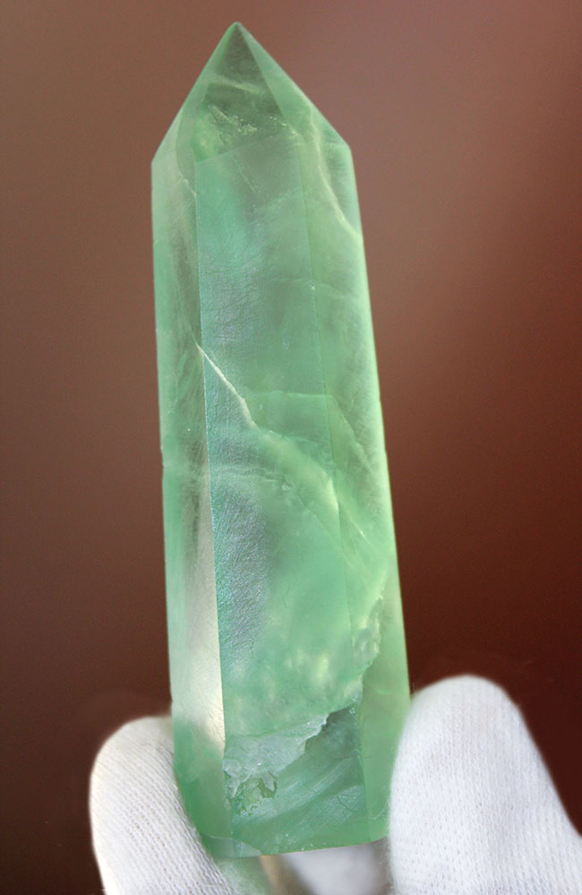 他とは一線を画すユニークな色の出方。ユニークな鉱物フローライト(fluorite)の高品位標本(その1)