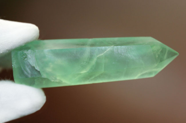 他とは一線を画すユニークな色の出方。ユニークな鉱物フローライト(fluorite)の高品位標本(その9)