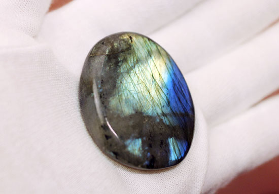 ブルー×ライムグリーンの配色が爽やかな、鉱物ラブラドライト(Labradorite)(その3)