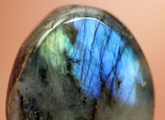 ブルー×ライムグリーンの配色が爽やかな、鉱物ラブラドライト(Labradorite)(その7)