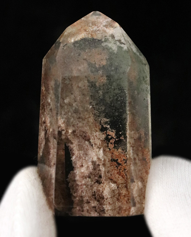 小さなお庭を内包した不思議な水晶、ガーデンクォーツ（Garden Quartz