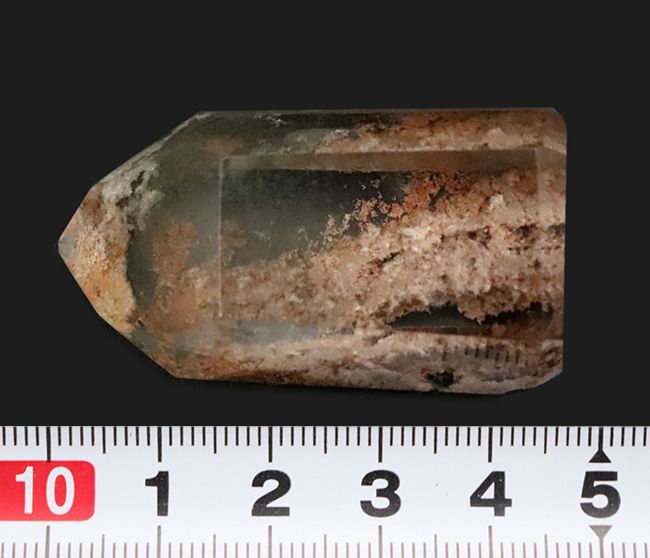 小さなお庭を内包した不思議な水晶、ガーデンクォーツ（Garden Quartz