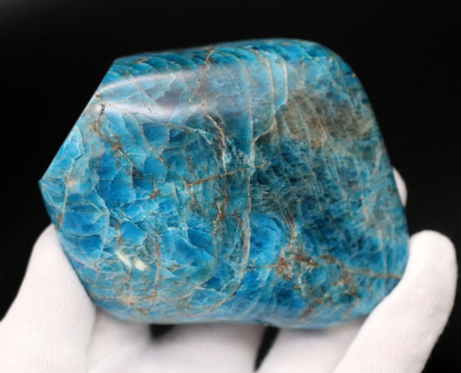 南国のビーチを思わせる鮮やかなブルー！燐灰石（りんかいせき）こと、ブルーアパタイト（Blue apatite）の天然石（その5）