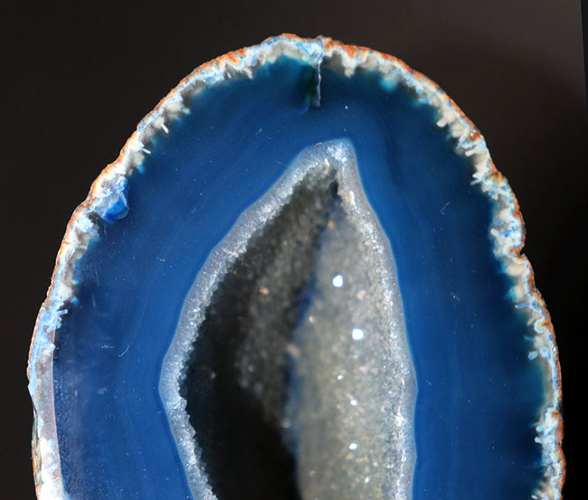 人気のブルーメノウ！内部に空洞のある晶洞タイプ、インテリアとしておすすめ！ブラジル産の縞メノウ（Agate）（その3）