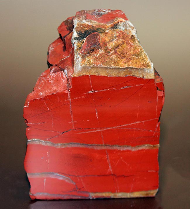 血液のごとく真っ赤に染まった南アフリカ産鉱物ジャスパー石（その1）