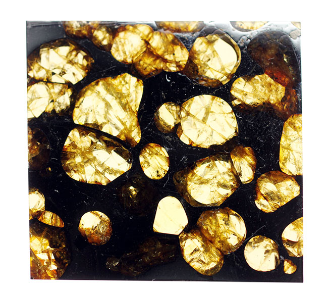 カンラン石の透明度にご注目下さい！世界で最も美しい隕石、石鉄隕石ブラヒンパラサイト（その10）