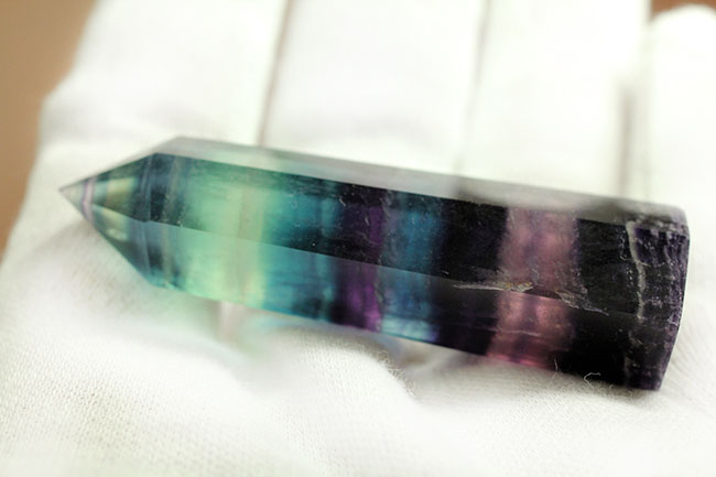 ブルー・ジョンの再来。美しく多彩なバンドを持つレインボーフローライト(fluorite)(その4)