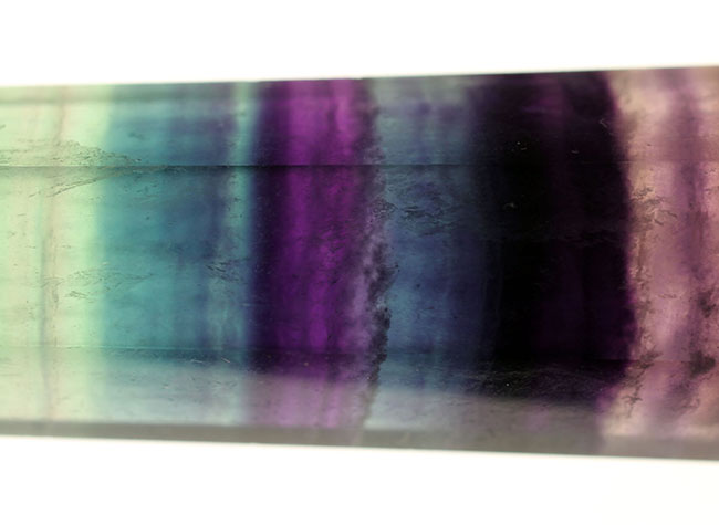 ブルー・ジョンの再来。美しく多彩なバンドを持つレインボーフローライト(fluorite)(その7)