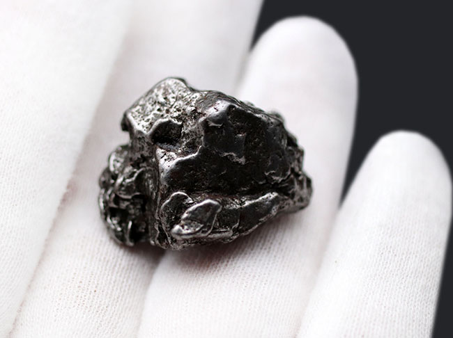 もっとも典型的な鉄隕石の一つ、アルゼンチン産のカンポ・デル・シエロ（その4）