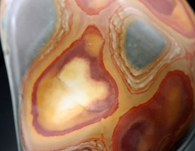 もう他人とは思えない。自然が生み出した芸術的な石、ポリクロームジャスパー（Polychrome jasper）（その8）