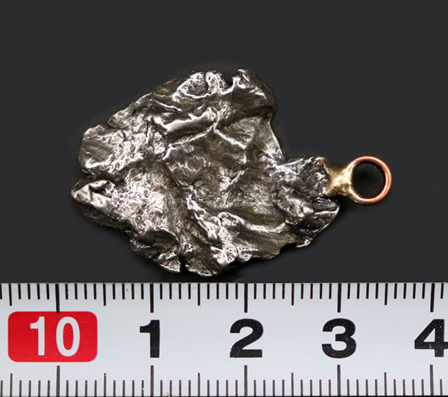 人気のアイテム、鉄隕石、カンポ・デル・シエロ（Campo del Cielo）を使ったペンダントトップ（シルバーチェーン、高級ジュエリーケース付き）（その6）