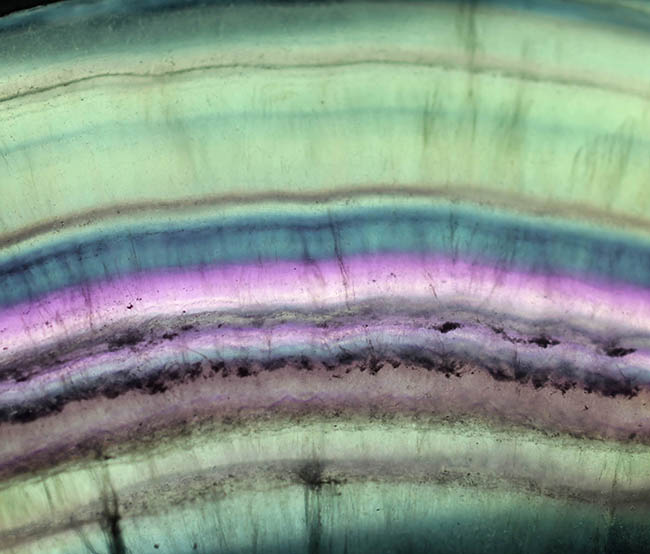 これはもはや天然石のビッグな虹だ！１６ｃｍ超える大きなレインボーフローライト（fluorite）（その11）