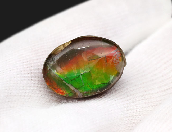 洋服はもちろんバッグや帽子にもお使い頂けます！希少なカナダ産のアンモライト（Ammolite）を用いたピンブローチ（その2）