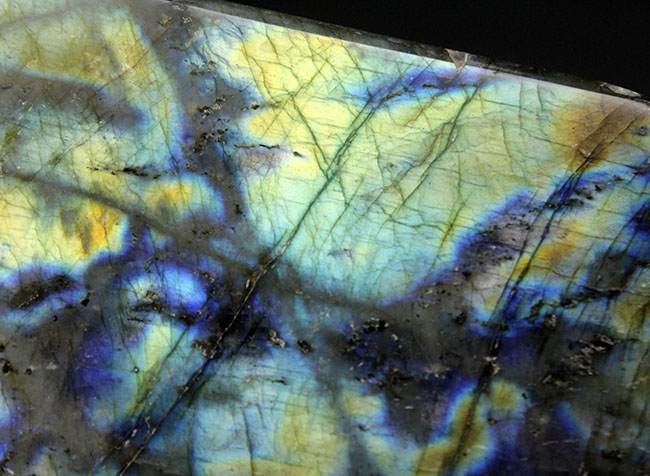 まれに見るハイクラス品!表と裏で別の色に輝く!12センチの巨大ラブラドライト(Labradorite)(その5)