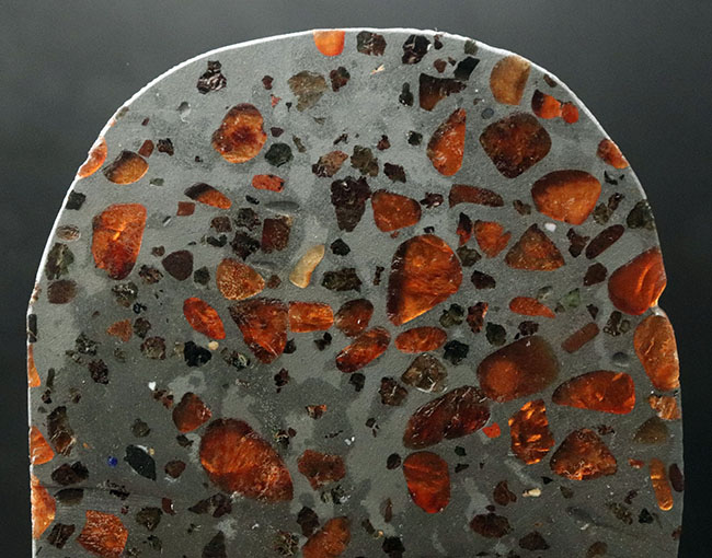 透明度高い！世界で最も美しい隕石と評される、パラサイト隕石。フレッシュなケニア産の標本！（その2）