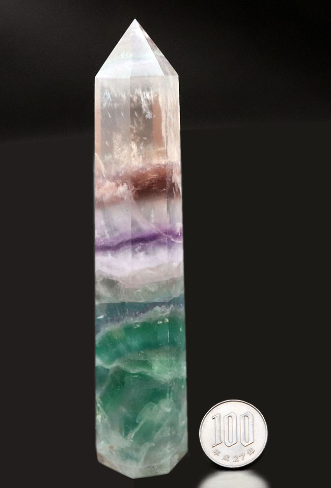 14センチオーバーのロング標本。ズッシリ!ナチュラルなレインボーフローライト(Fluorite)。展示、鑑賞の際には、バックライトを照射の上、お楽しみください(その10)