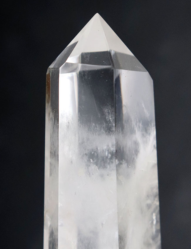 煙が立ち込めたかのような不思議な味わいが魅力的なファントムクォーツ(Phantom Quartz)(その5)