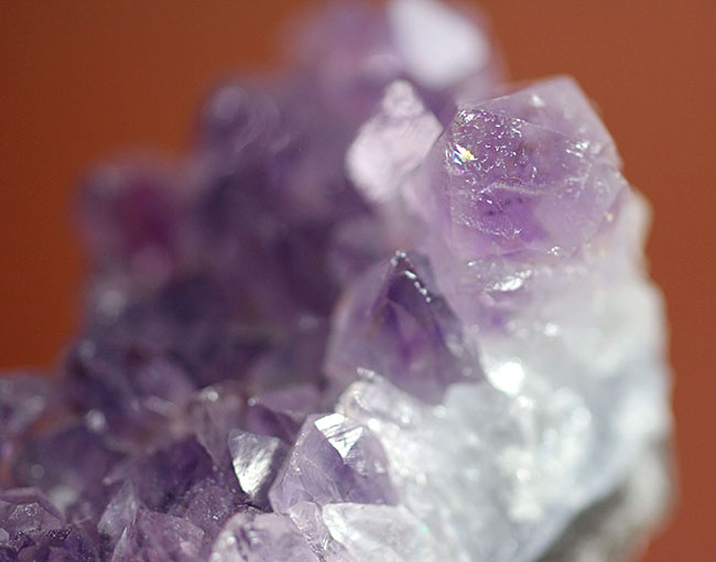 濁りのないノーブルカラー!気高さの象徴とされた紫色の鉱物、アメシスト原石(amethyst)(その8)