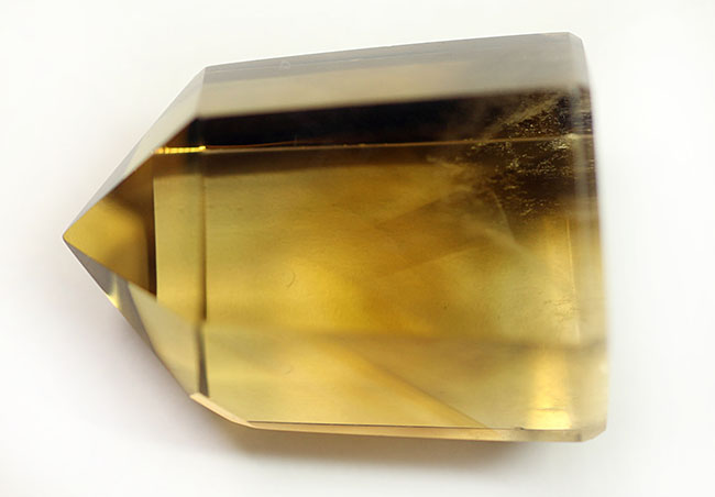 この透明度、この濃い黄色。これがシトリンの天然高品位標本です。（その10）