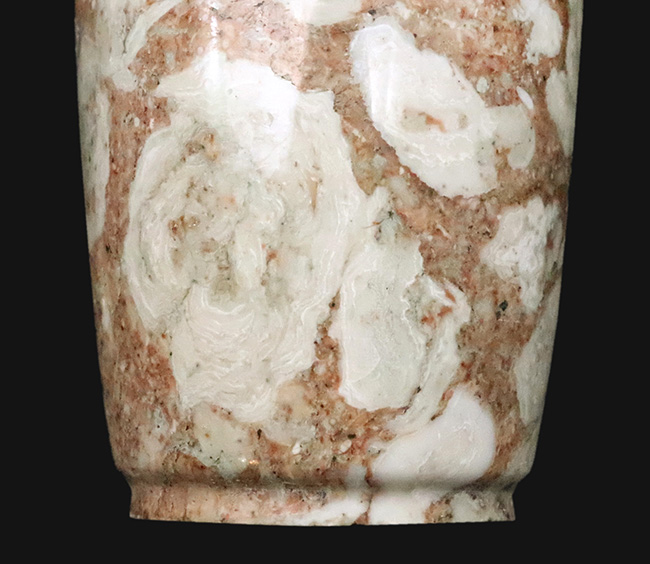 地下深くで咲いた「石の花」。自然の意匠が全面に広がる一点ものの花瓶(Silicate minerals）（その4）