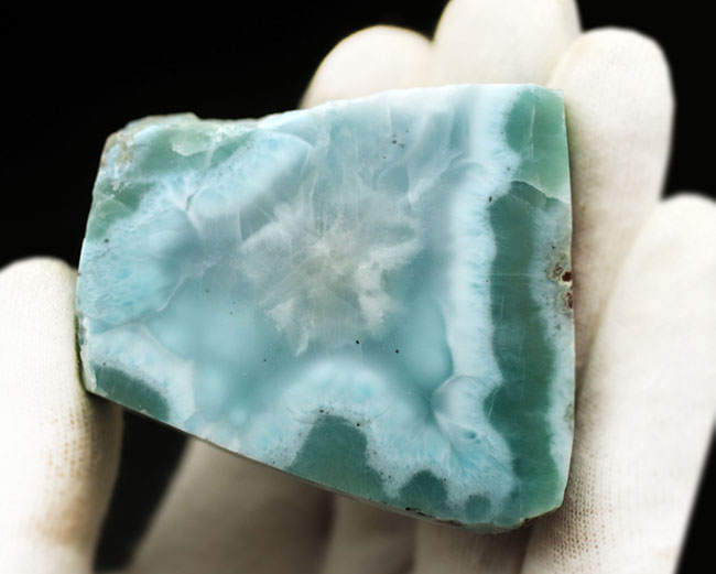 すべてが「素敵」で構成されている美しき鉱物、上質ラリマー石(Larimar)(その6)