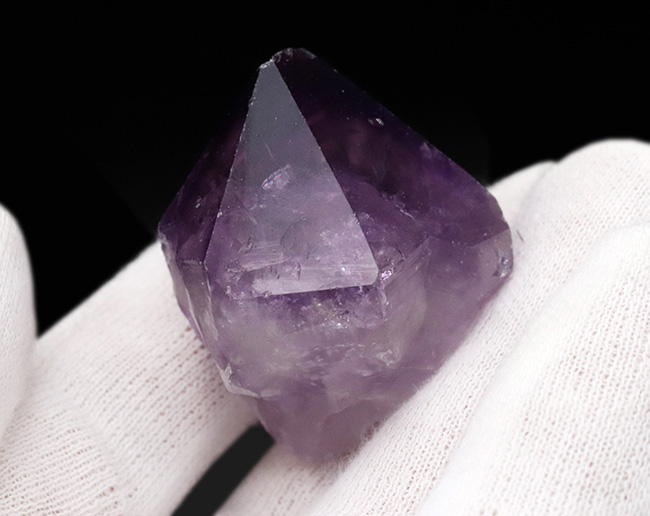 酔いを防ぐ効果があると信じられていた、アメシスト(Amethyst)のナチュラルな原石(その2)