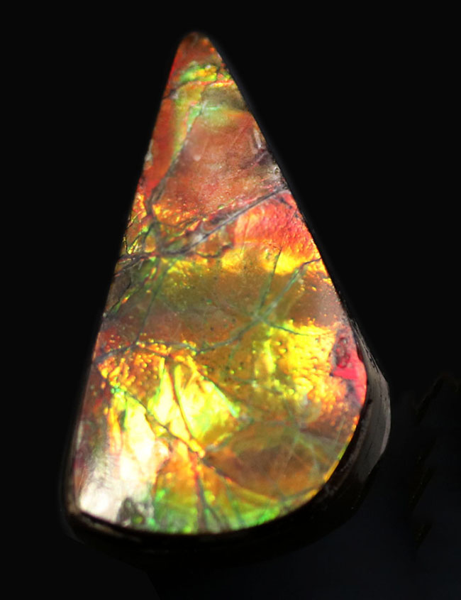 色の変化が楽しめる！雫型のアンモライトを使った（Ammolite）ピンブローチ（その1）