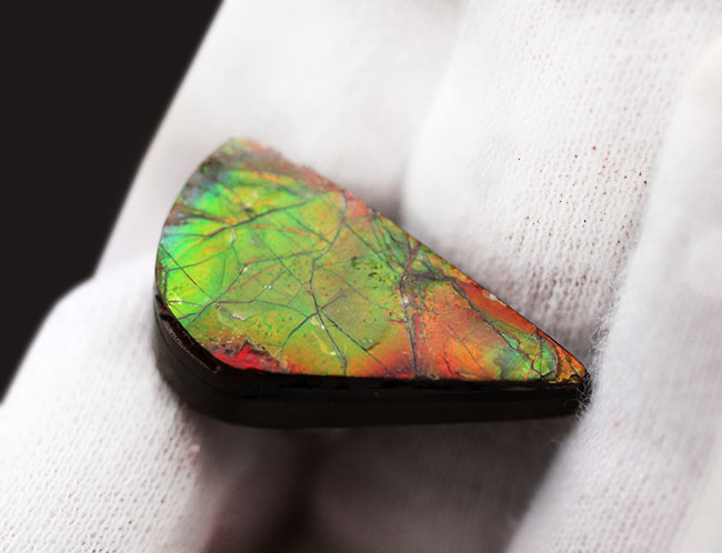 色の変化が楽しめる！雫型のアンモライトを使った（Ammolite）ピンブローチ（その6）