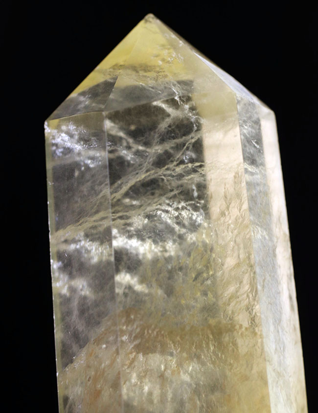 ６センチ強の立派な大結晶！イエローフローライト（Fluorite・蛍石）（その1）