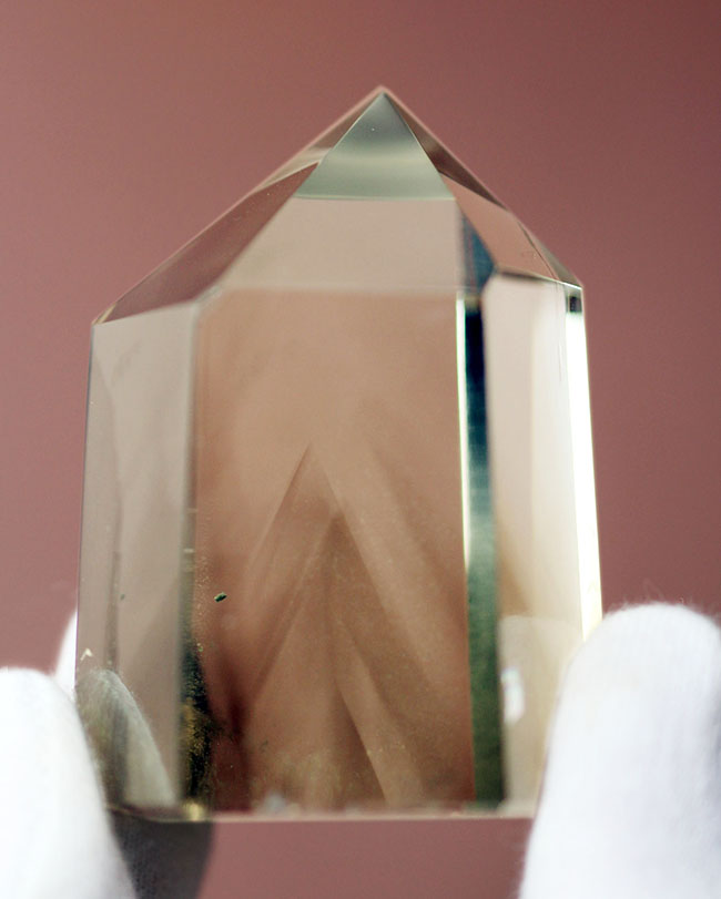 幻影を目にすることができる!マダガスカル産のファントムクオーツ天然結晶(その3)