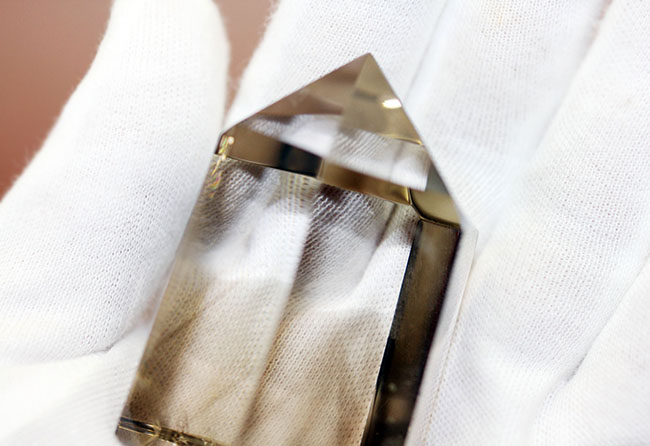 幻影を目にすることができる!マダガスカル産のファントムクオーツ天然結晶(その7)