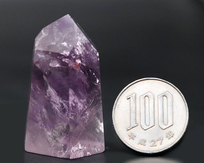 氷のような味わいを持つ、紫の水晶、宝石としても名高いアメシスト(Amethyst)の原石(その7)
